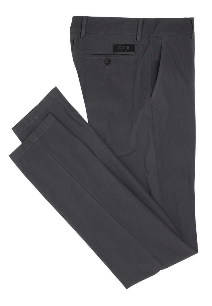 Zusammengelegte graue Herren Functional-Hose D31410-99200 mit schmalem Schnitt und elastischem Material für hohen Tragekomfort.